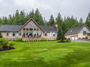 2039 Whalen Dr, Point Roberts, WA 98281