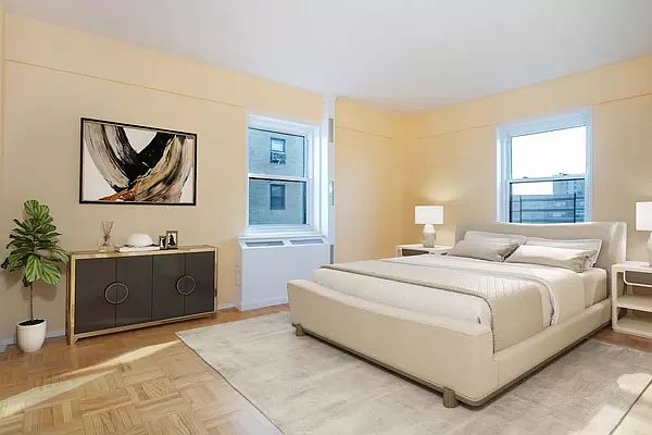 1st image of 7 Fordham Hill Oval APT 15F