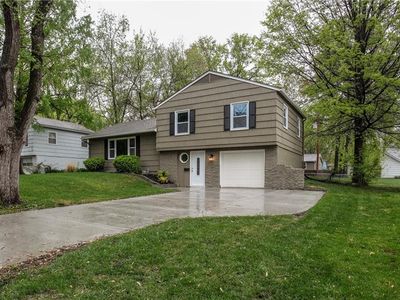 8110 W 92nd Ter, Overland Park, KS, 66212