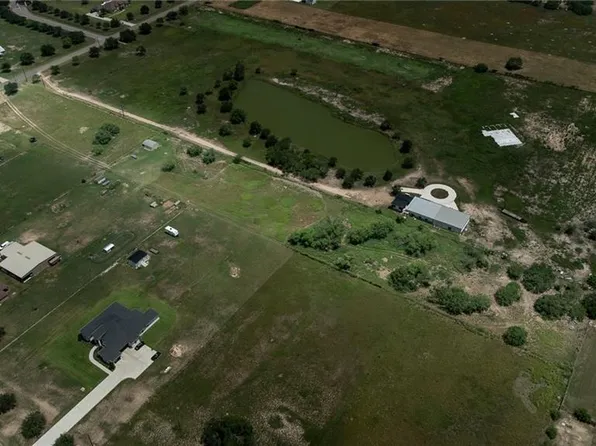 23401 Oak Hill Dr, Edcouch, TX 78538