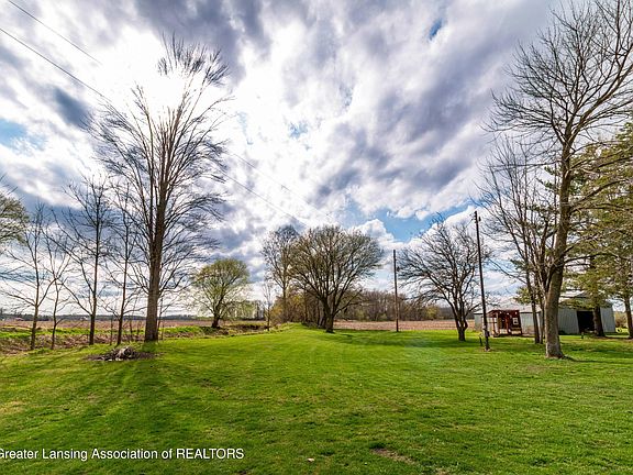5th image of 3604 S Dewitt Rd