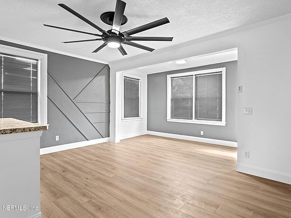 4th image of 931 W 29TH Street