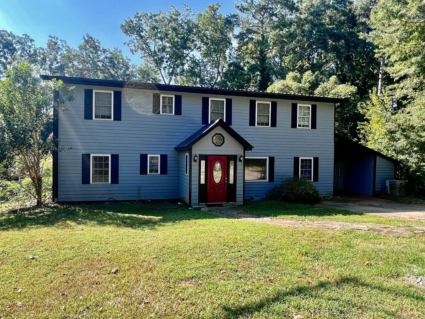 112 Cherry Ln L 6 Bed, 3 Bath — Photo 1