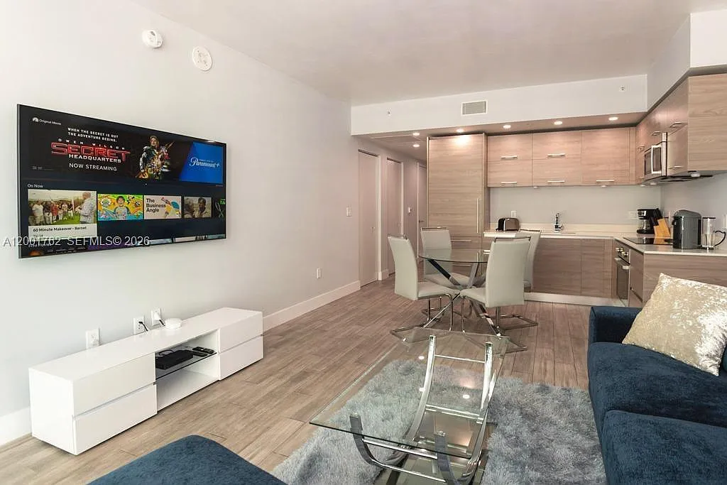 Building Photo - 1300 S Miami Ave #3908
