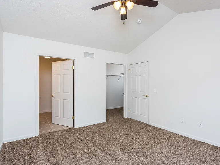 48 Silverlight Way — Photo 10