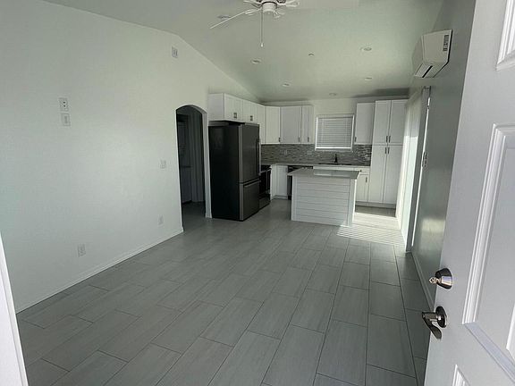 4th image of 2216 Sandwood Dr