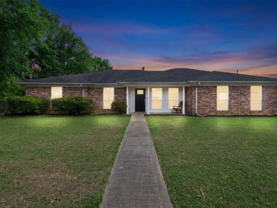 202 Monterrey Ln, White Oak, TX, 75693
