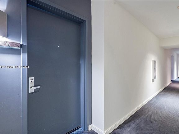 4th image of 325 Biscayne Blvd #3216