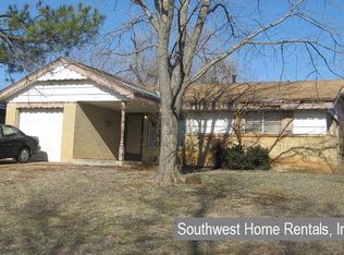 1305 Pinewood Ct, Midwest City, OK 73110