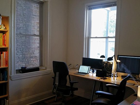 5th image of 1328 N Artesian Ave #2