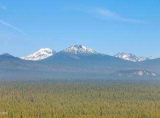 51600 Pine Loop Dr, La Pine, OR 97739