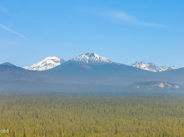 51600 Pine Loop Dr, La Pine, OR 97739