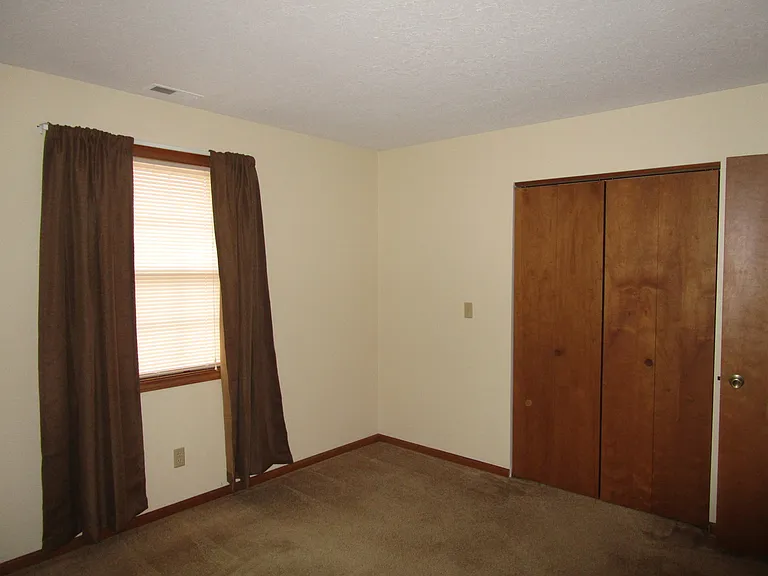 705 W Main St — Photo 12