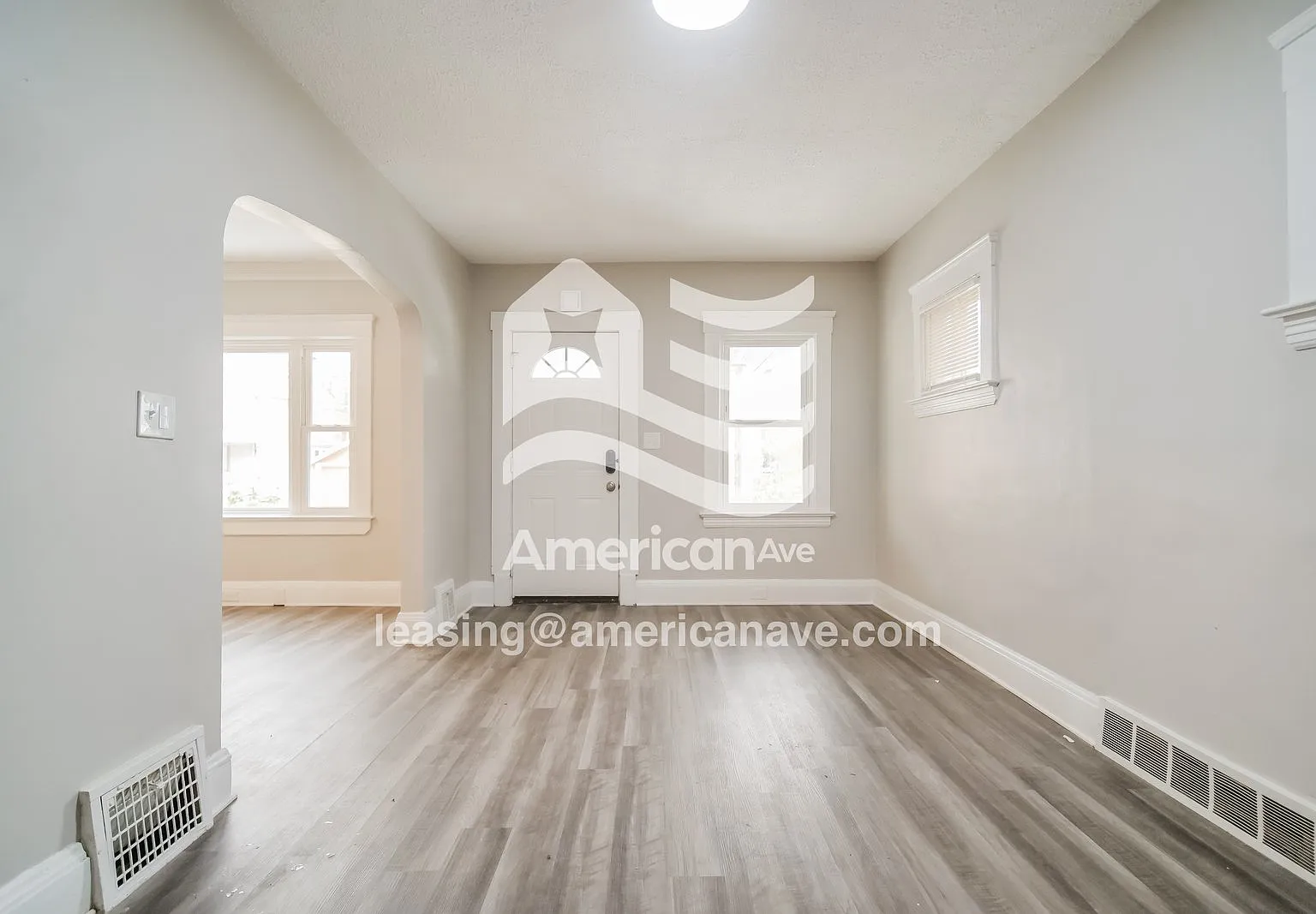 3 bed, 1.0 bath, 1101 sqft, $1,525 — Photo 3