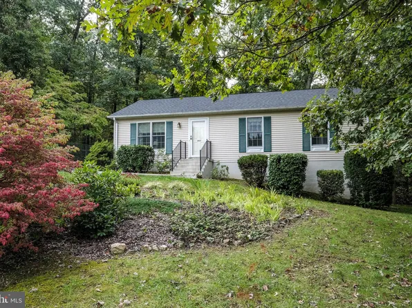 860 Morgan Pl, Front Royal, VA 22630