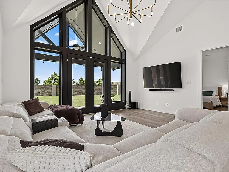 29746 Bur Creek Ln — Photo 14