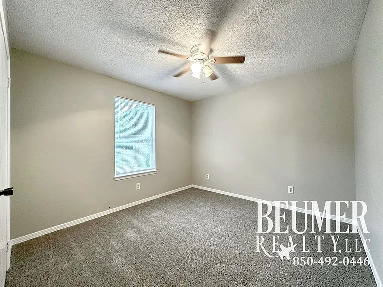 2292 Sparrow Ln — Photo 11