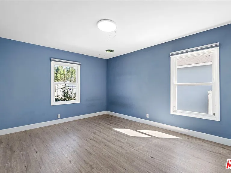 2809 S Canfield Ave — Photo 10