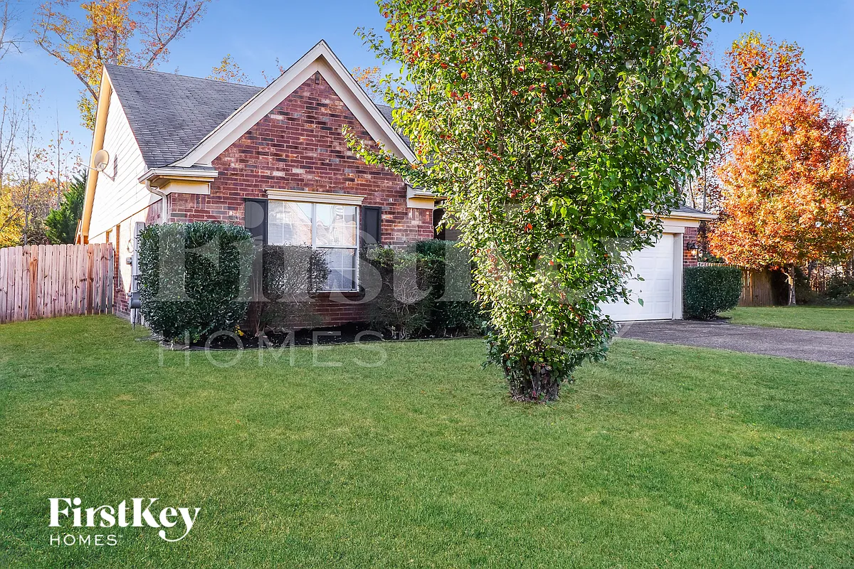 Building Photo - 1411 Carlton Ridge Dr