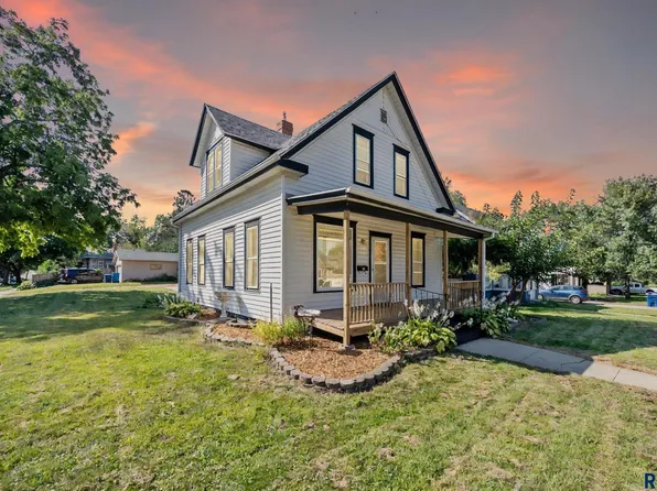 1515 S Duluth Ave, Sioux Falls, SD 57105