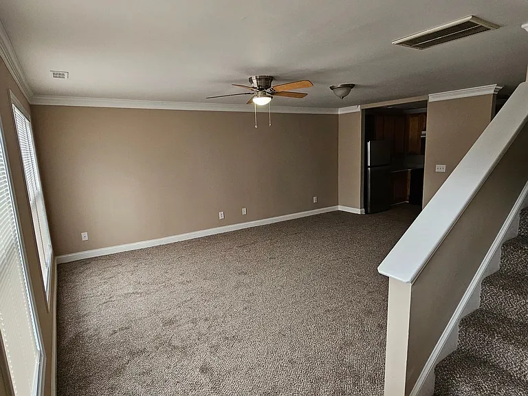 103 Etta Vaughn Ln — Photo 2