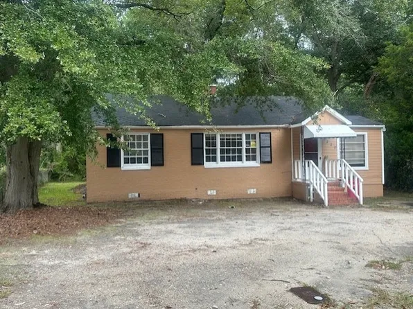 3229 Mary Dr, Macon, GA 31204