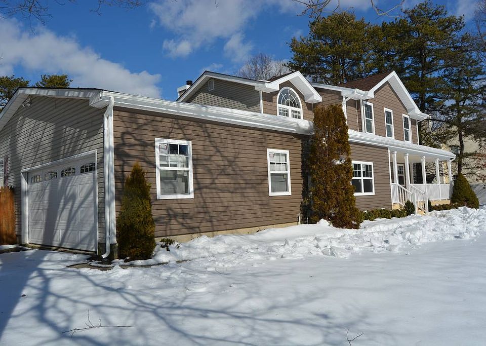 GORGEOUS REMODELED COLONIAL