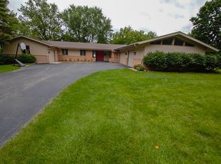 7901 W Edgerton Ave, Greendale, WI 53129