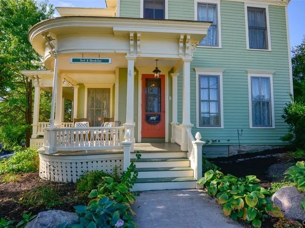 2 Church St, Alexandria Bay, NY 13607