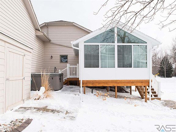 3rd image of 3113 W Auburn Hills Ct