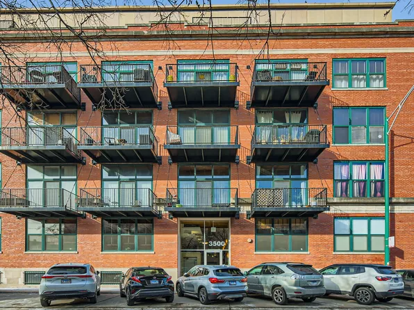 3500 S Sangamon St APT 214, Chicago, IL 60609
