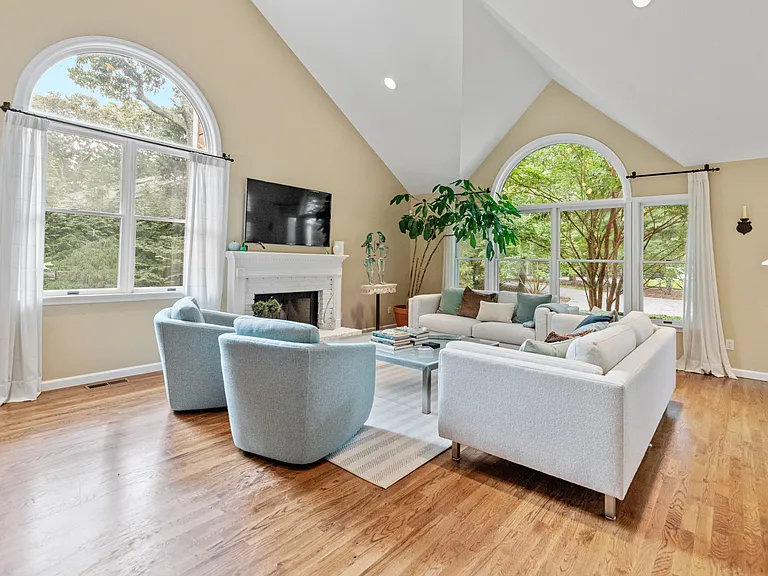 64 Woodruff Ln — Photo 7