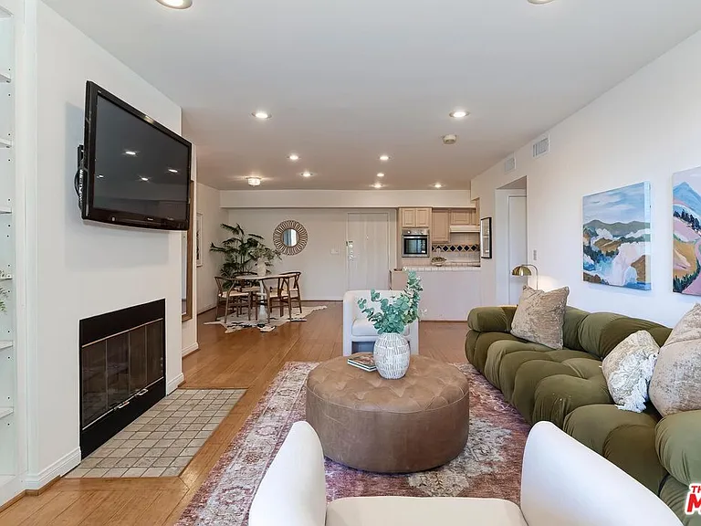 1351 N Crescent Heights Blvd #207 — Photo 7