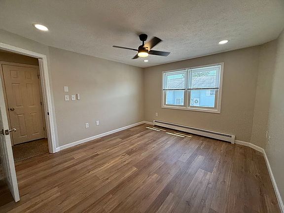5th image of 186 Dunbarton Rd APT 26