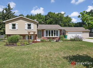 3978 Dorchester Ave, Gurnee, IL 60031