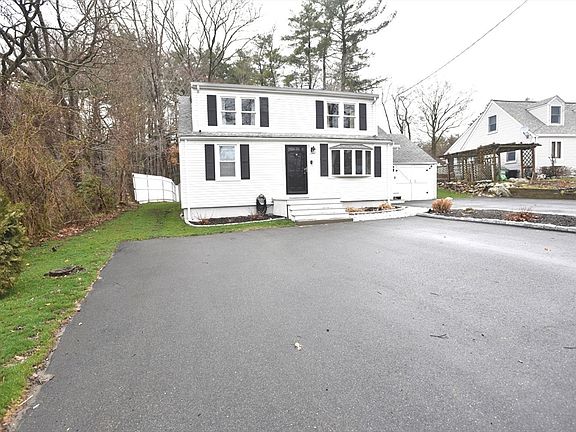 2nd image of 157 Salem St