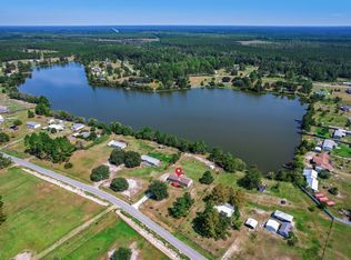 384 Spring Lake Dr, Folkston, GA 31537