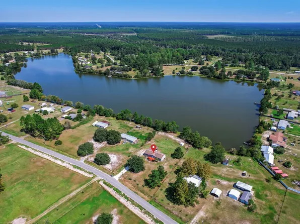 384 Spring Lake Dr, Folkston, GA 31537