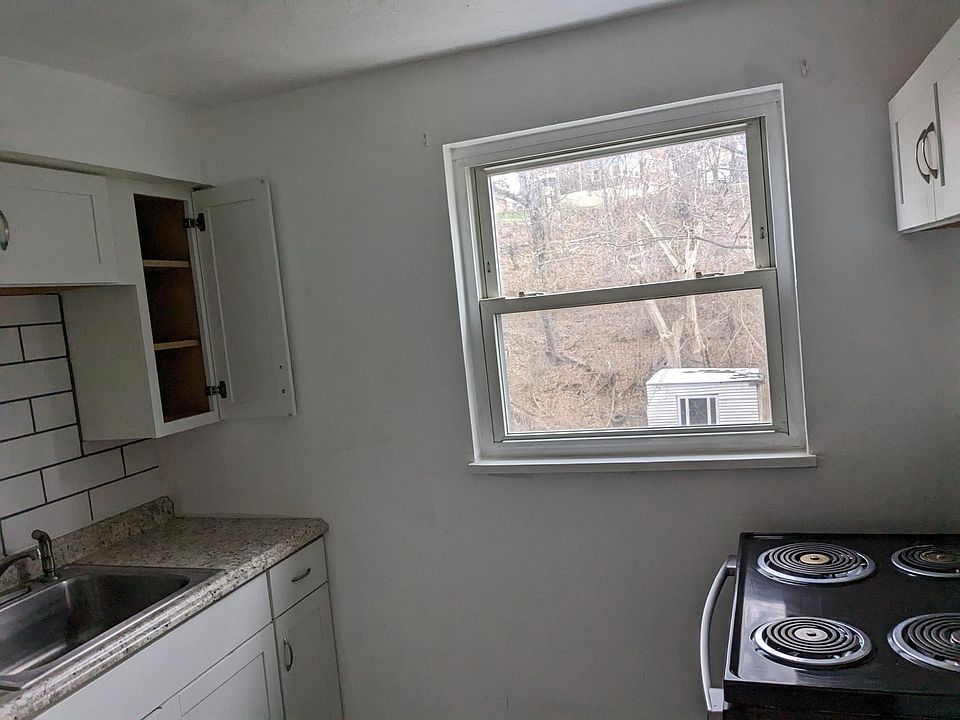 2nd image of 500 Maytide St