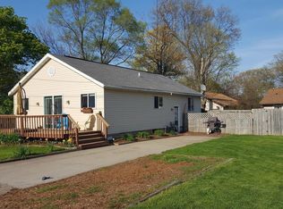 17170 Esther Ave, Spring Lake, MI 49456