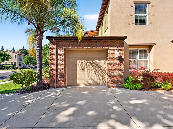 4th image of 7532 Strath Pl