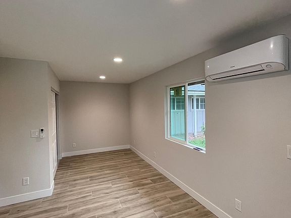 3rd image of 6942 Bestel Ave