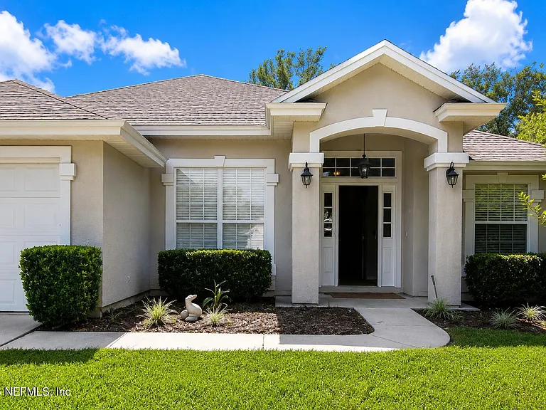 564 Sparrow Branch Cir — Photo 1
