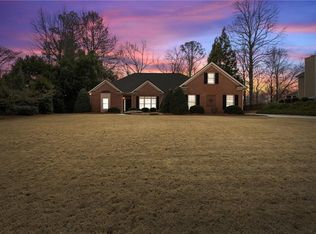 715 Cedar Creek Dr, Suwanee, GA 30024