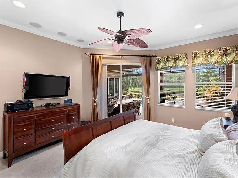 6155 Dogleg Dr — Photo 12
