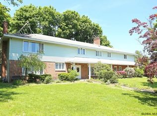 1381 Philomena Rd, Niskayuna, NY 12309