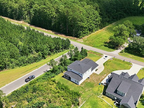 5th image of 2550 Dogwood Rd.