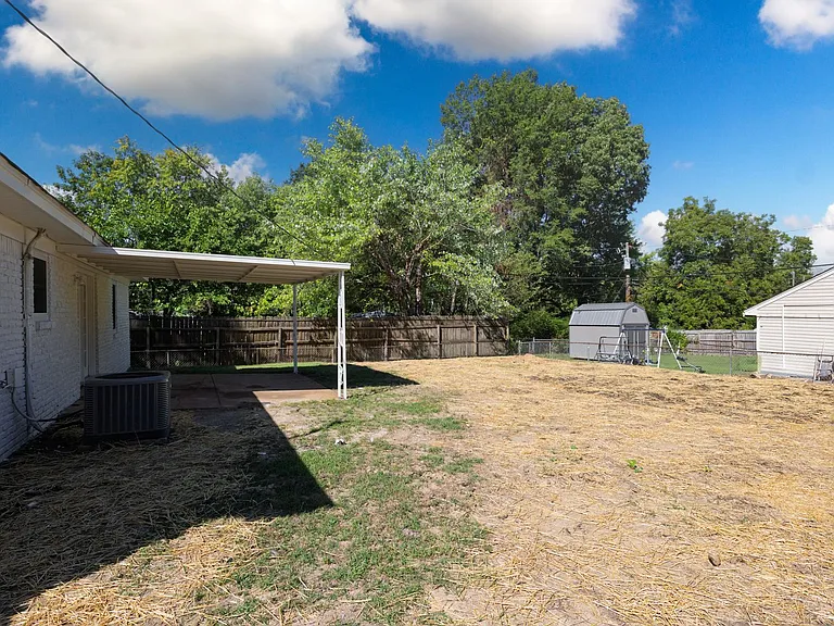 1860 Brookhaven Dr — Photo 28