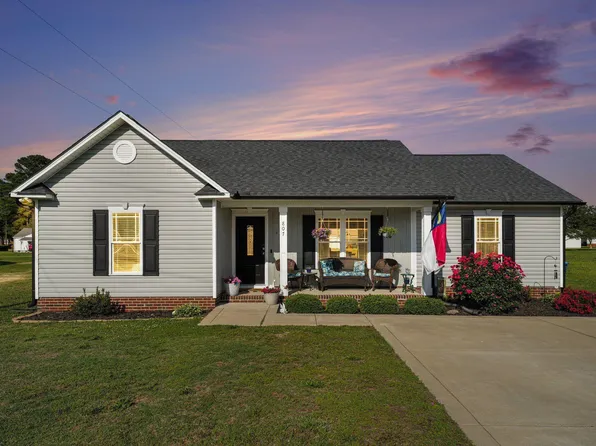807 Stewart St, Dunn, NC 28334