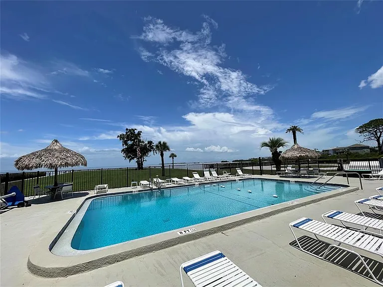 428 Windrush Bay Dr #428 — Photo 3